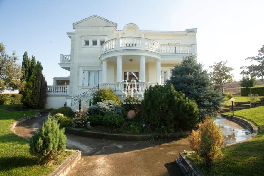 (For Sale) Residential Villa || Larissa/Larissa - 517 Sq.m, 4 Bedrooms, 960.000€ 
