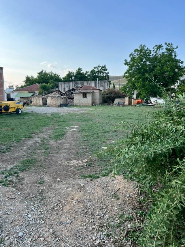 (Προς Πώληση) Αξιοποιήσιμη Γη Οικόπεδο || Ν. Λάρισας/Λάρισα - 1.600 τ.μ, 11.000€ 