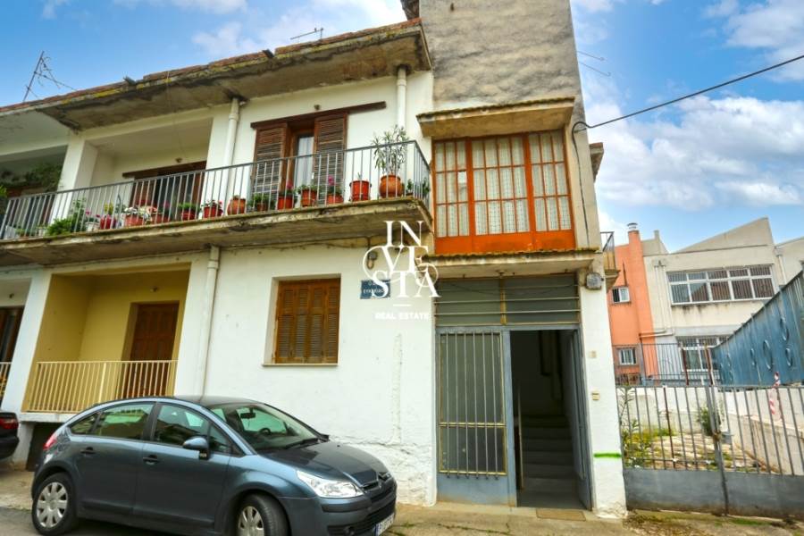 (Προς Πώληση) Κατοικία Πολυκατοικία/Κτίριο || Ν. Λάρισας/Λάρισα - 165 τ.μ, 4 Υ/Δ, 62.000€ 